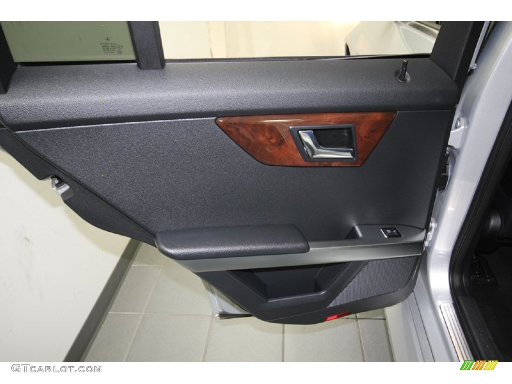 2010 Mercedes-Benz GLK 350 Black Door Panel Photo #80099218