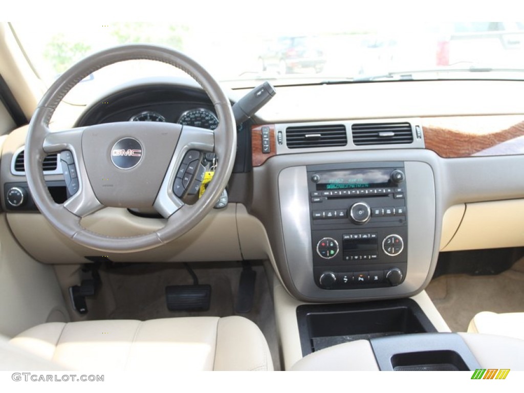 2008 GMC Yukon XL SLT Dashboard Photos