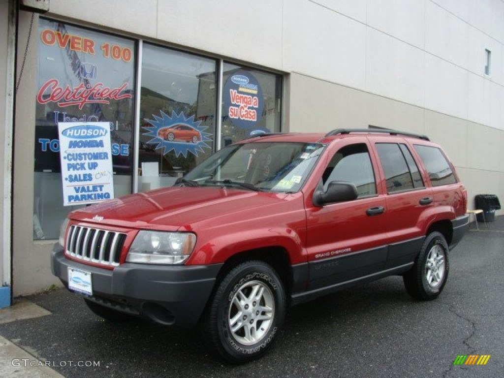 2004 Grand Cherokee Laredo 4x4 - Inferno Red Pearl / Dark Slate Gray photo #1