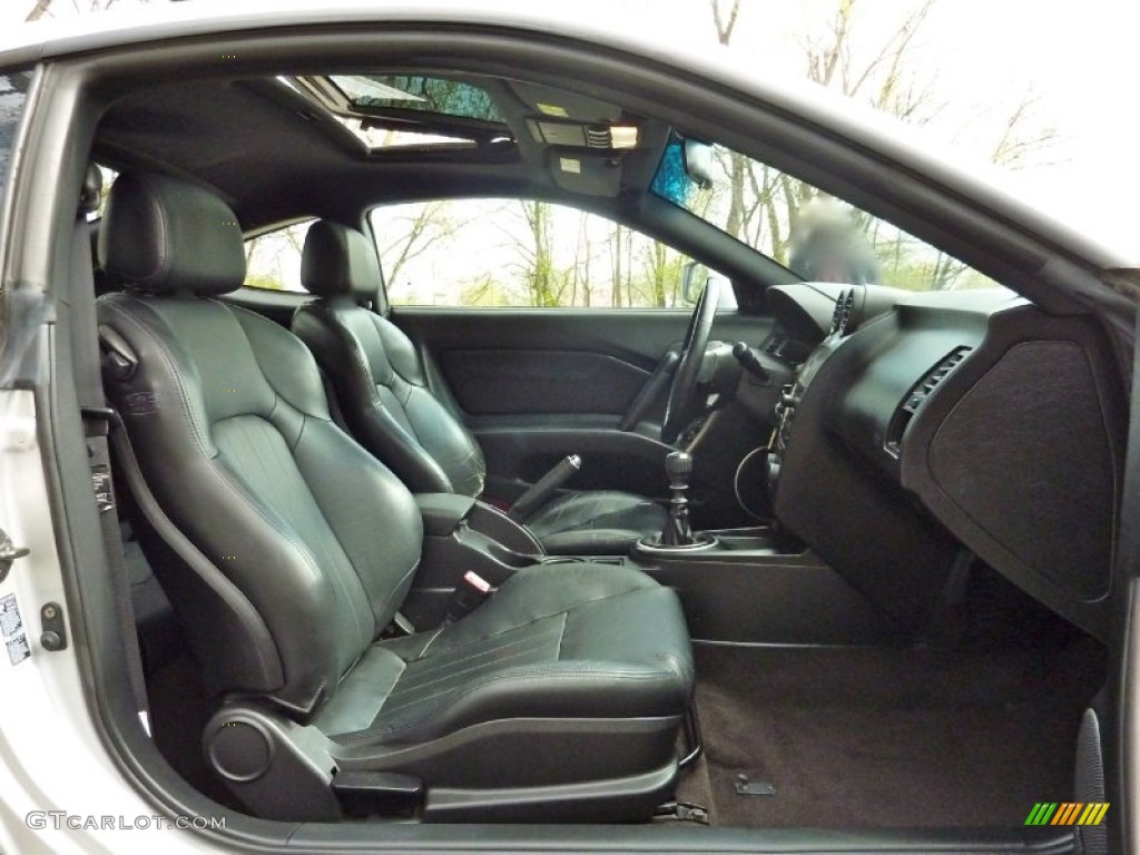 2004 Hyundai Tiburon GT Front Seat Photos