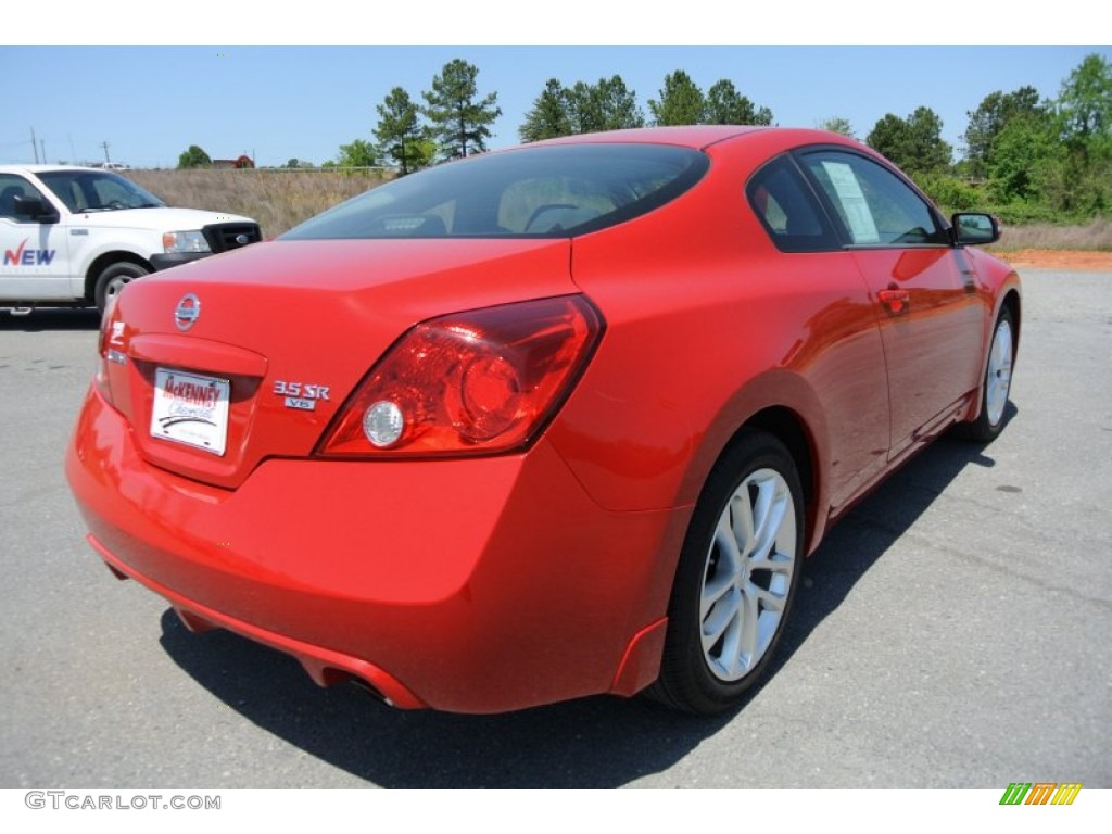 2010 Altima 3.5 SR Coupe - Red Alert / Charcoal photo #5