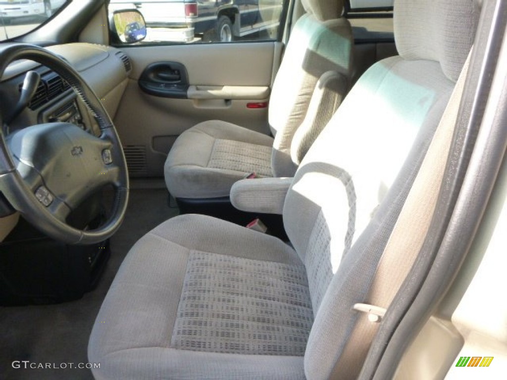 Neutral Interior 2005 Chevrolet Venture LT Photo #80109439