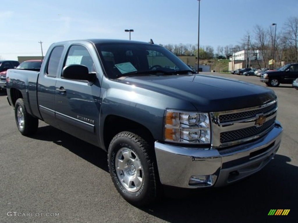 2013 Silverado 1500 LT Extended Cab 4x4 - Blue Granite Metallic / Ebony photo #2