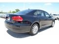 Black - Passat 2.5L S Photo No. 2