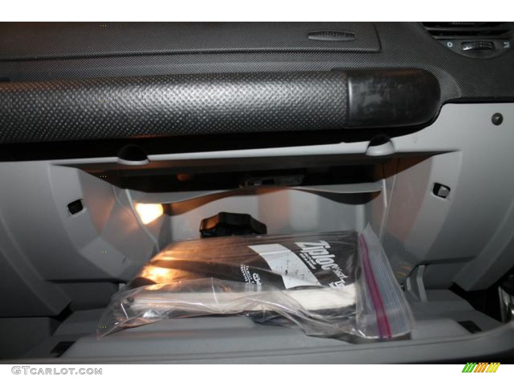 2001 New Beetle GLS Coupe - Silver Arrow Metallic / Black photo #44