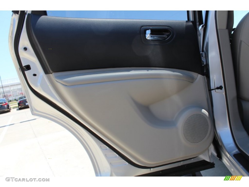 2011 Rogue SL - Silver Ice Metallic / Gray photo #19
