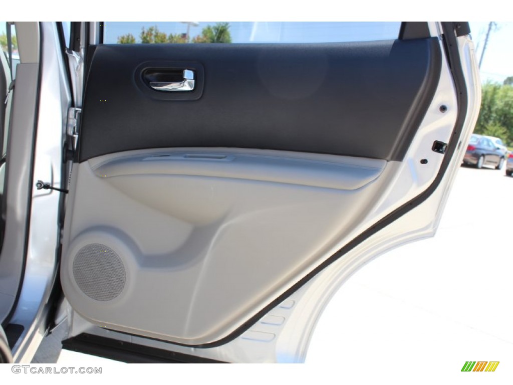 2011 Rogue SL - Silver Ice Metallic / Gray photo #21