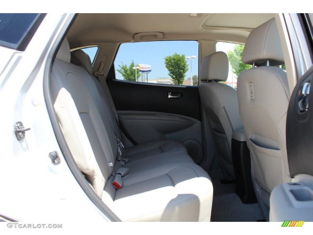 2011 Rogue SL - Silver Ice Metallic / Gray photo #22