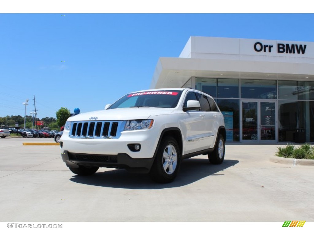 2011 Grand Cherokee Laredo - Stone White / Black photo #1
