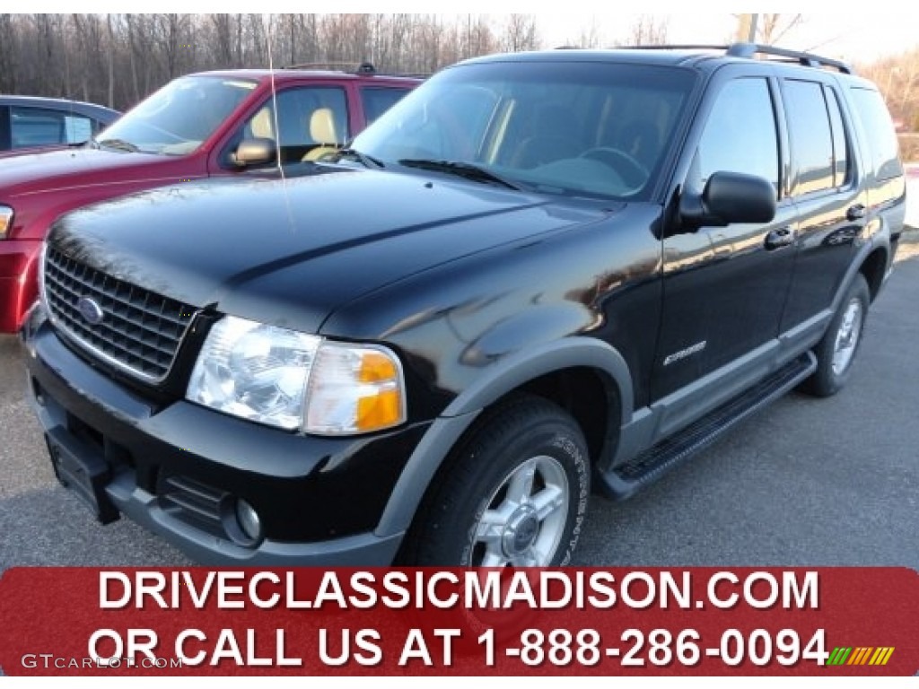 2002 Explorer XLT 4x4 - Black Clearcoat / Graphite photo #1