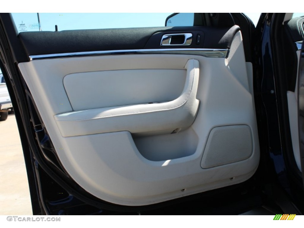 2009 Lincoln MKS Sedan Cashmere Door Panel Photo #80115320