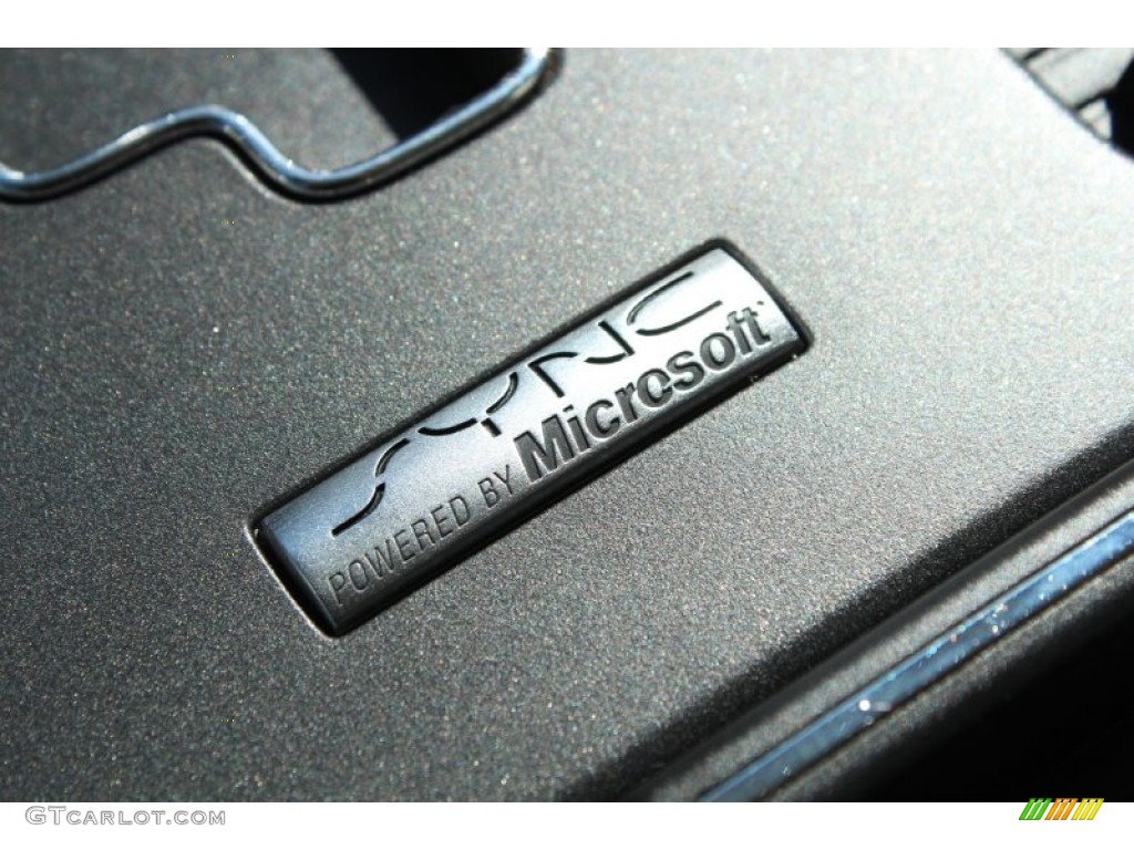 2009 MKS Sedan - Dark Ink Blue Metallic / Cashmere photo #25