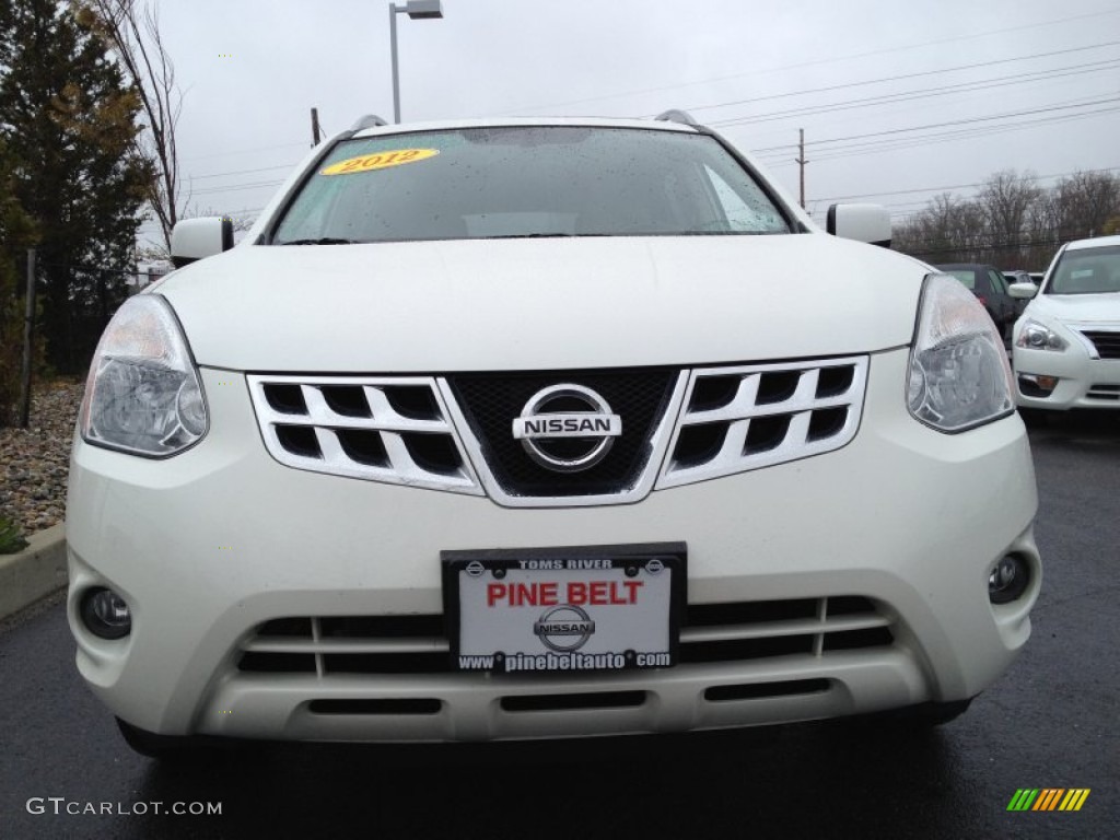 2012 Rogue SL AWD - Pearl White / Gray photo #2