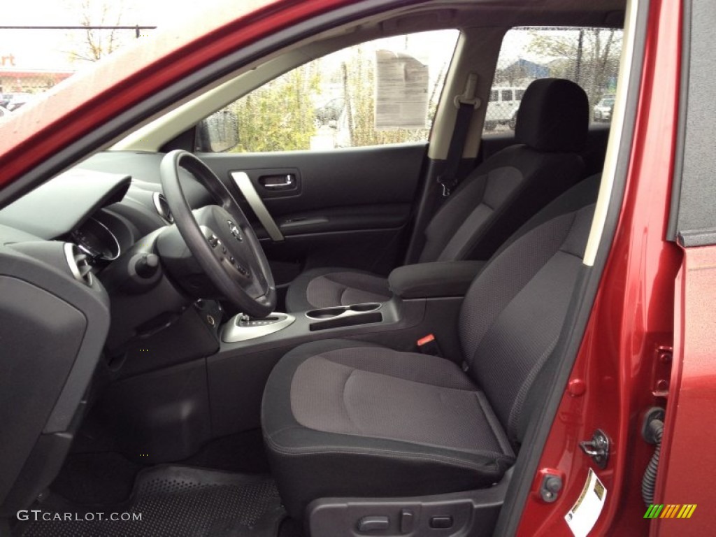 2011 Rogue SV AWD - Cayenne Red / Black photo #10