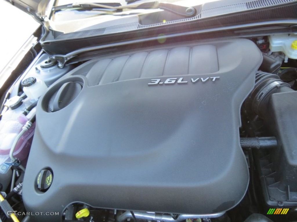 2013 Chrysler 200 Touring Sedan Engine Photos