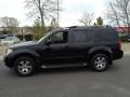 Super Black - Pathfinder SE 4x4 Photo No. 4