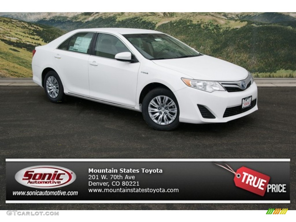 2013 Camry Hybrid LE - Super White / Ivory photo #1