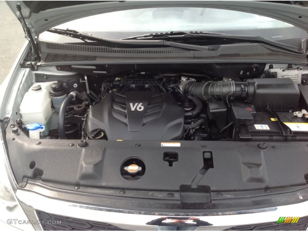 2012 Kia Sedona LX Engine Photos