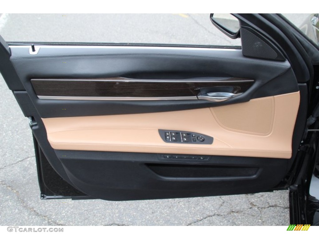 2011 BMW 7 Series 750i xDrive Sedan Light Saddle Door Panel Photo #80127551