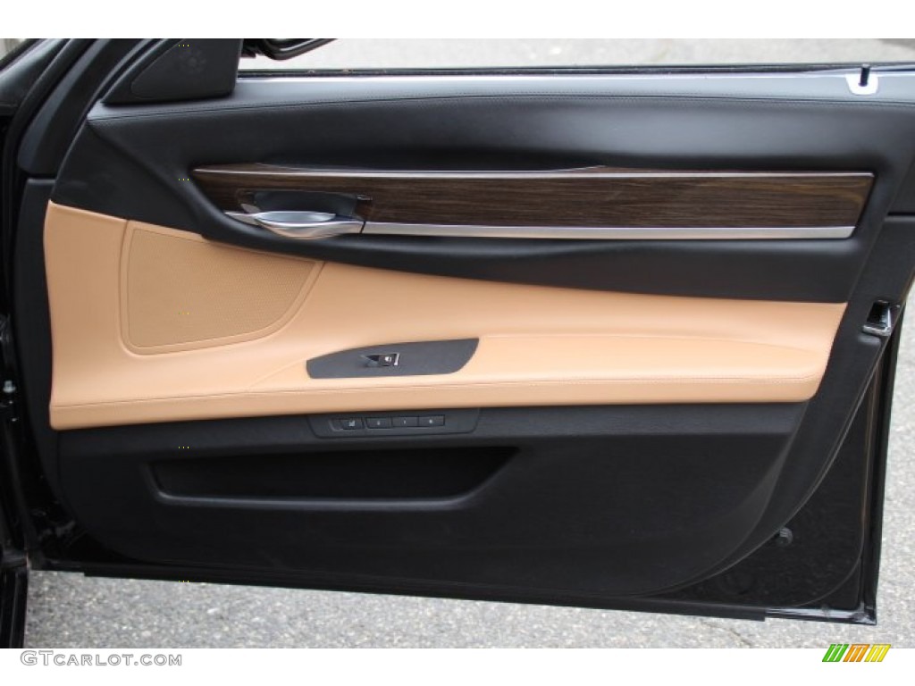 2011 BMW 7 Series 750i xDrive Sedan Light Saddle Door Panel Photo #80127840