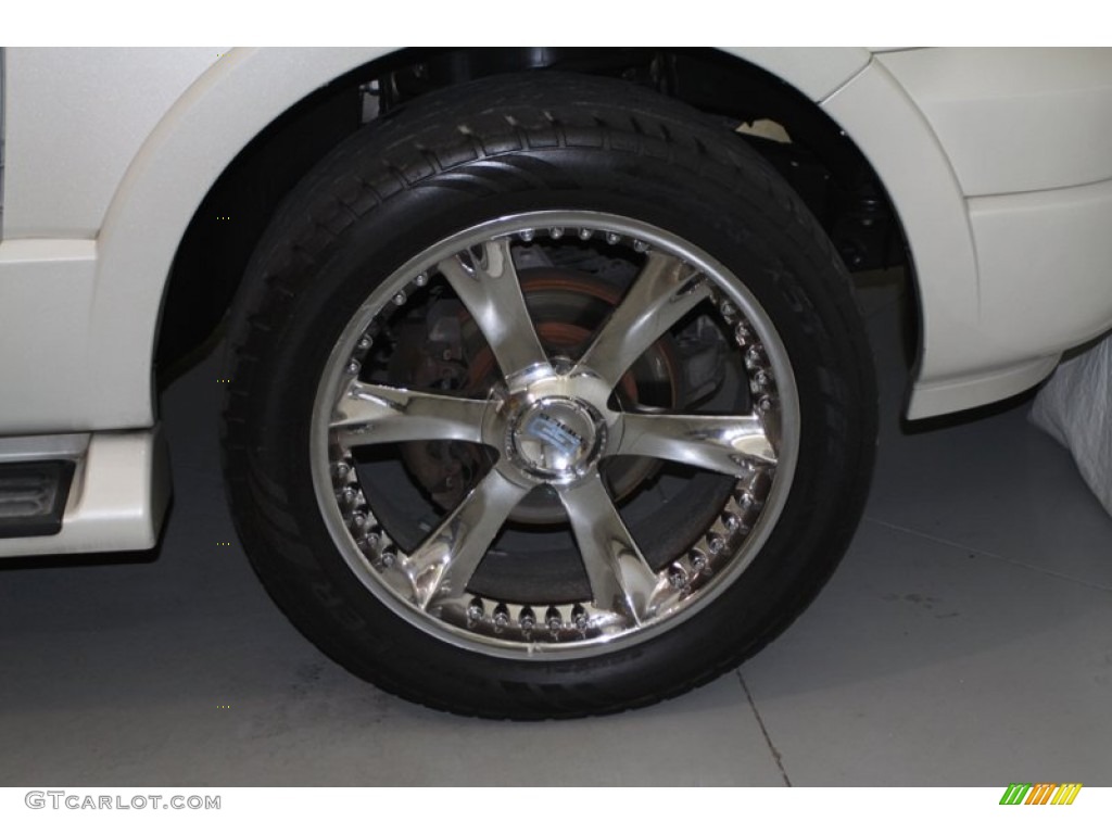 2005 Ford Expedition Limited Custom Wheels Photos