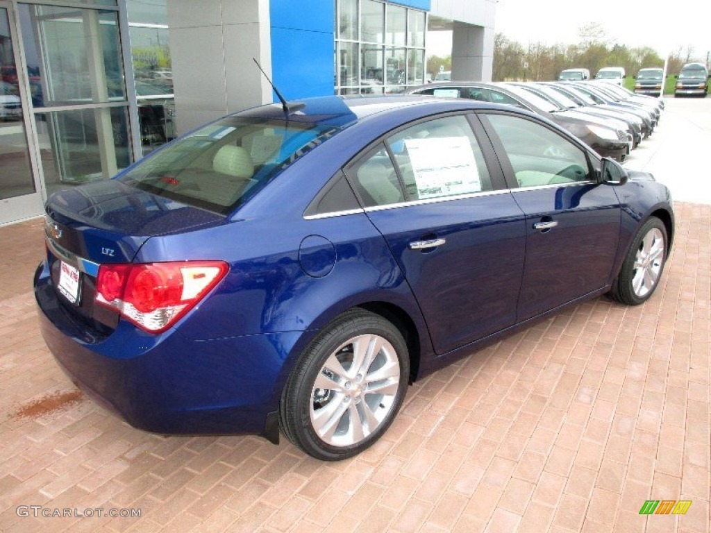 2013 Cruze LTZ - Blue Topaz Metallic / Cocoa/Light Neutral photo #11