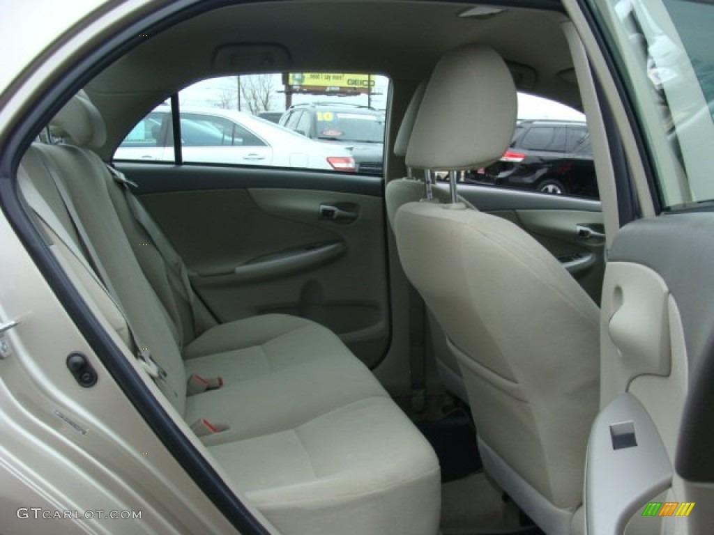2010 Corolla LE - Desert Sand Metallic / Bisque photo #12