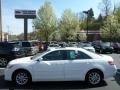 Super White - Camry XLE Photo No. 2