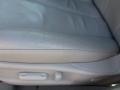 Super White - Camry XLE Photo No. 17
