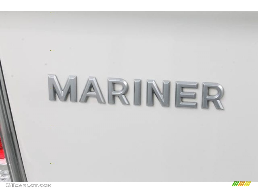 2009 Mercury Mariner V6 Marks and Logos Photos