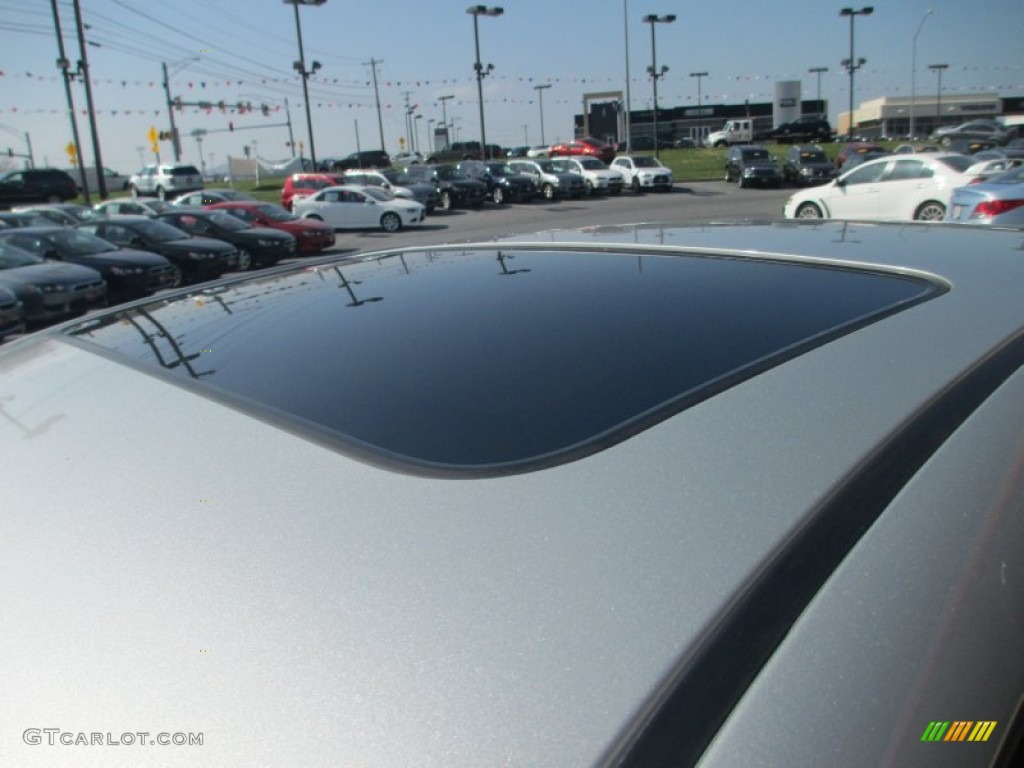2003 Camry SE - Lunar Mist Metallic / Dark Charcoal photo #24