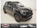 Absolute Black - Cooper S Countryman Photo No. 1