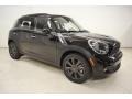 Absolute Black - Cooper S Countryman Photo No. 2
