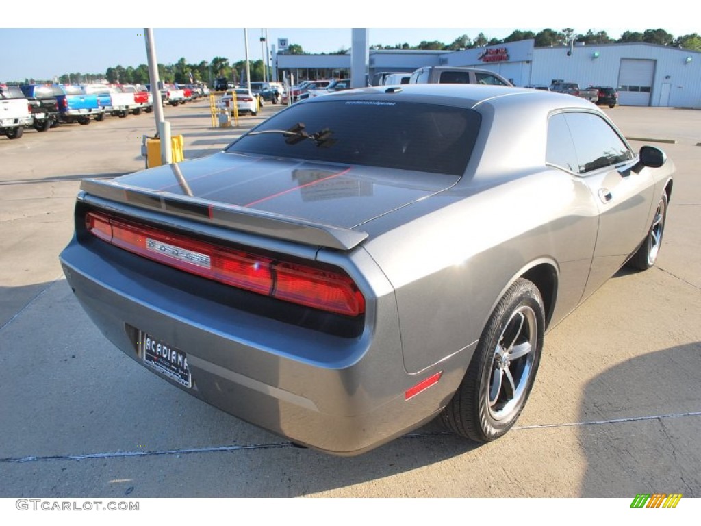 2010 Challenger SE - Dark Titanium Metallic / Dark Slate Gray photo #5