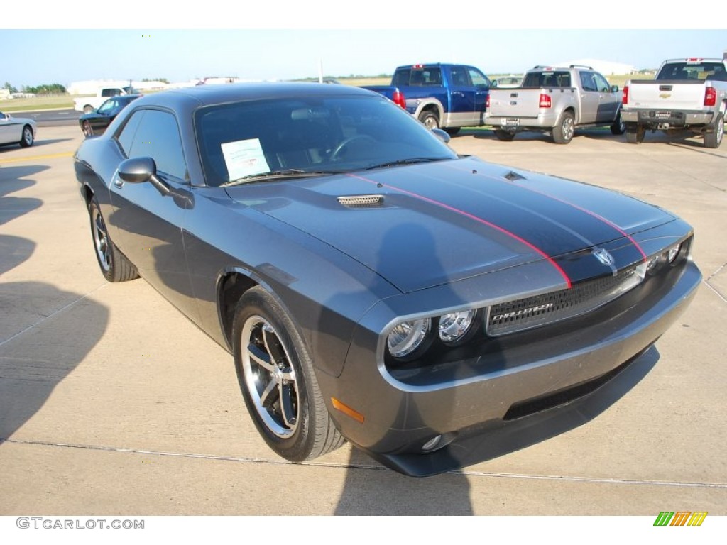 2010 Challenger SE - Dark Titanium Metallic / Dark Slate Gray photo #7