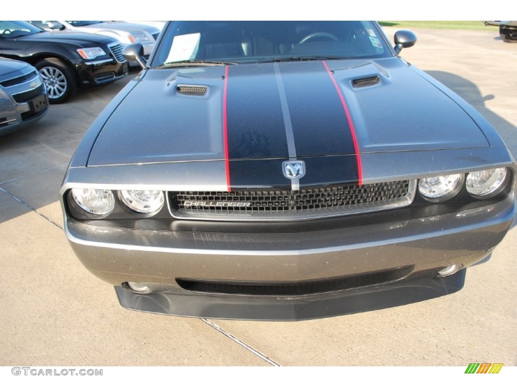 2010 Challenger SE - Dark Titanium Metallic / Dark Slate Gray photo #8