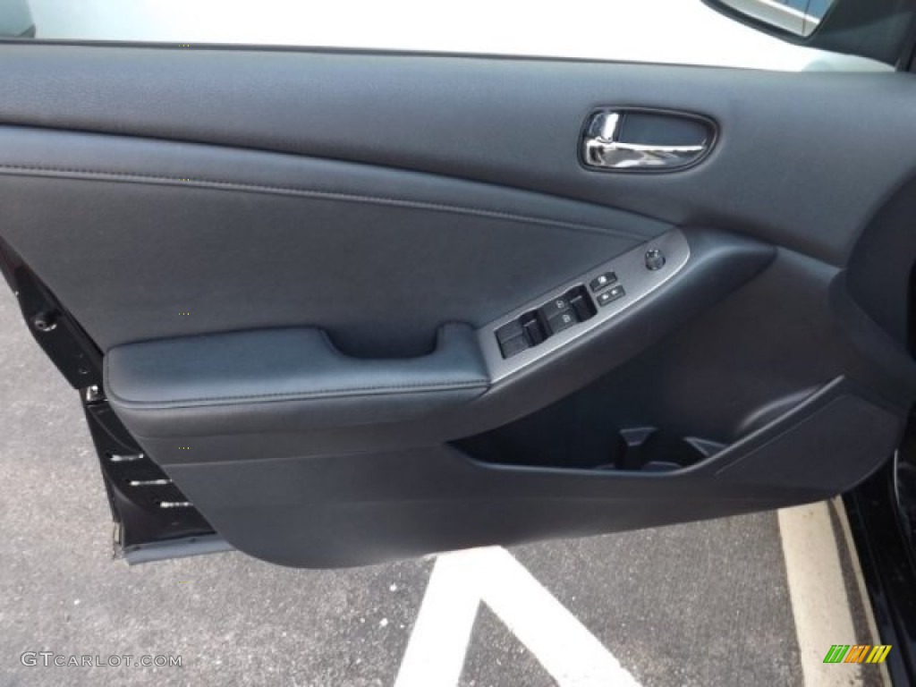 2012 Altima 2.5 SL - Super Black / Charcoal photo #11