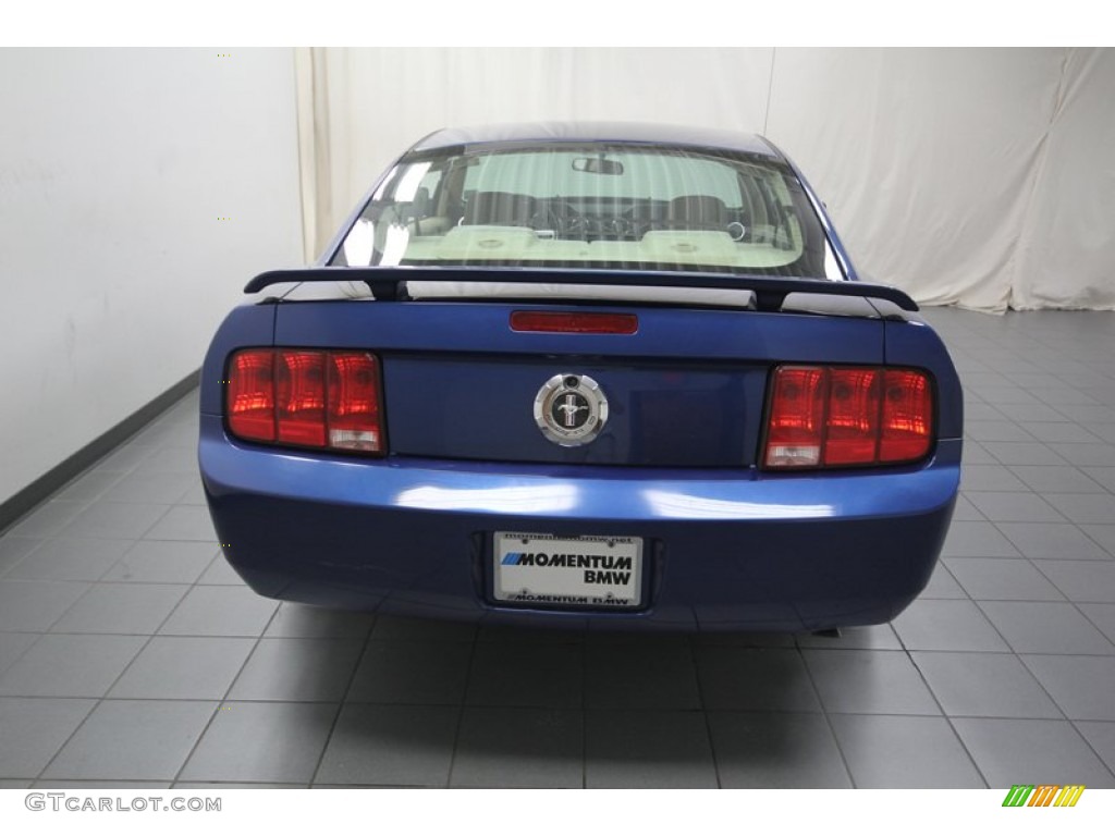 2006 Mustang V6 Deluxe Coupe - Vista Blue Metallic / Light Parchment photo #12