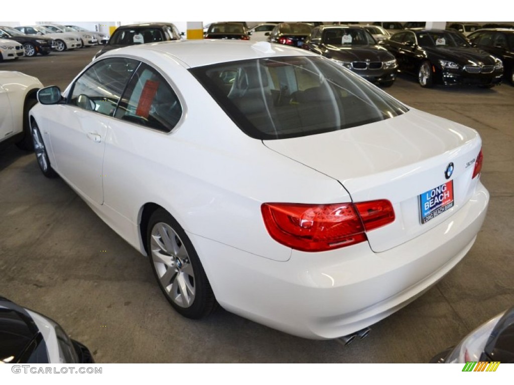 2013 3 Series 328i Coupe - Alpine White / Black photo #5