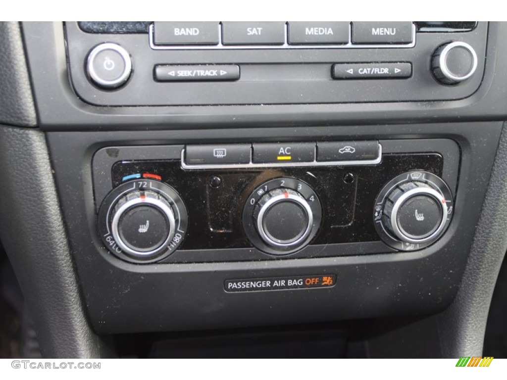 2011 Volkswagen GTI 4 Door Controls Photo #80137809