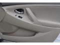 Super White - Camry LE Photo No. 16