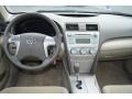 Super White - Camry LE Photo No. 19