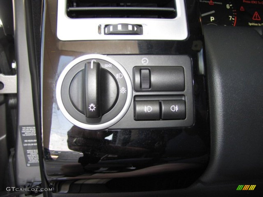 2010 Land Rover Range Rover Supercharged Controls Photo #80140305