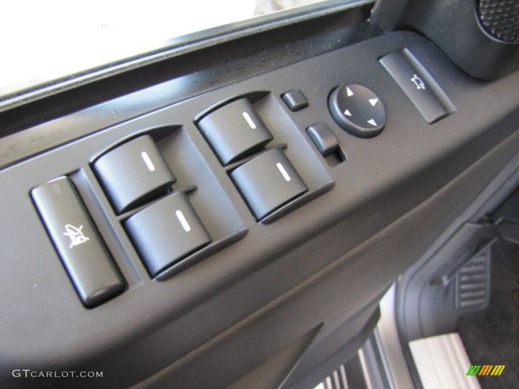 2010 Land Rover Range Rover Supercharged Controls Photo #80140698
