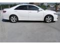 Super White - Camry SE Photo No. 9
