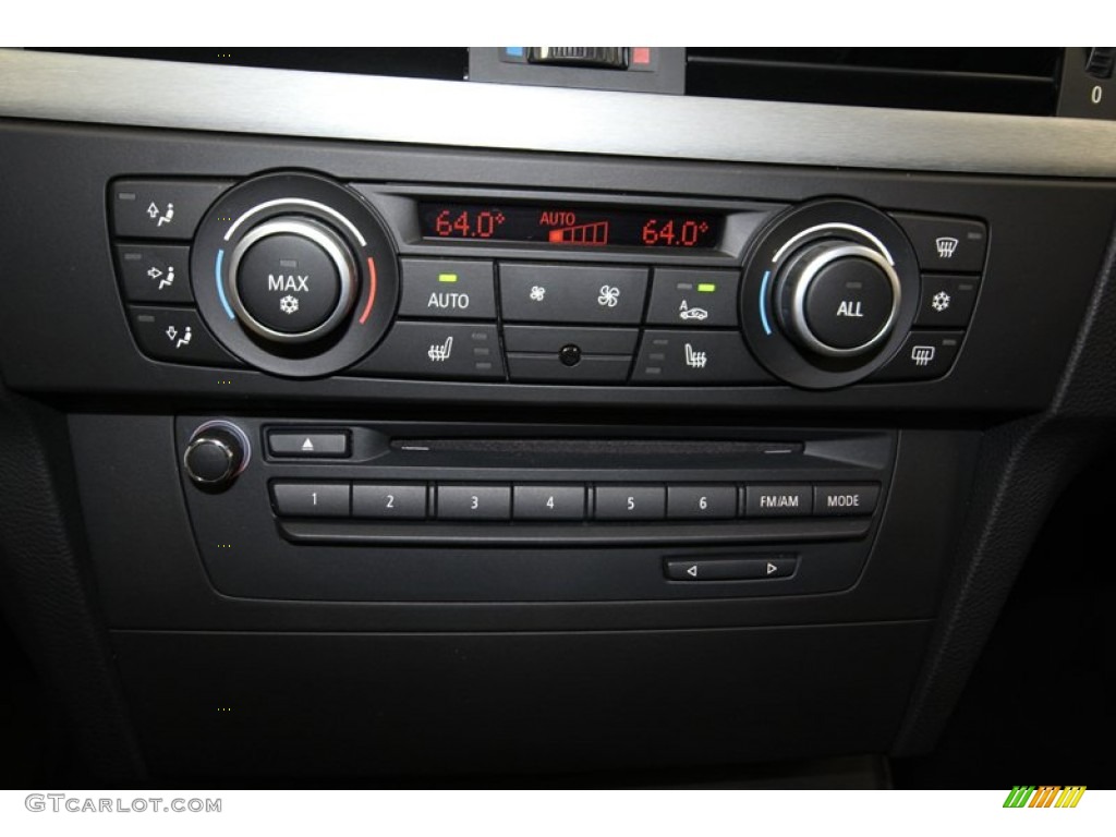 2011 BMW M3 Coupe Controls Photo #80143405
