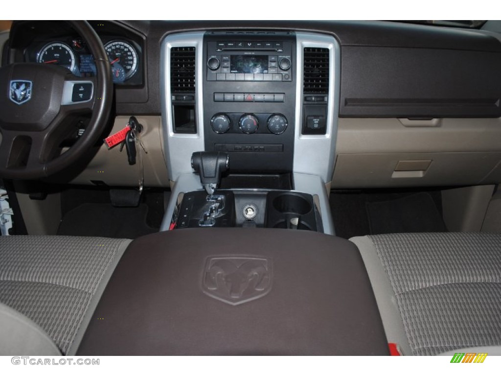 2009 Ram 1500 Lone Star Edition Crew Cab - Stone White / Light Pebble Beige/Bark Brown photo #16