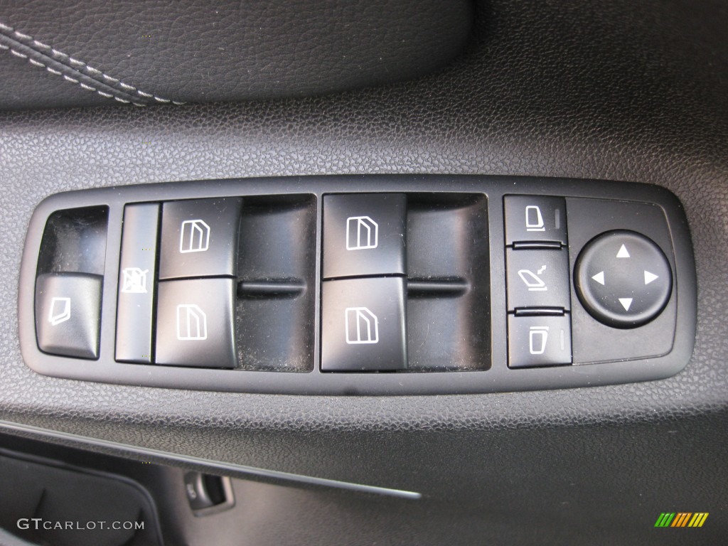 2010 GL 350 BlueTEC 4Matic - Black / Black photo #8