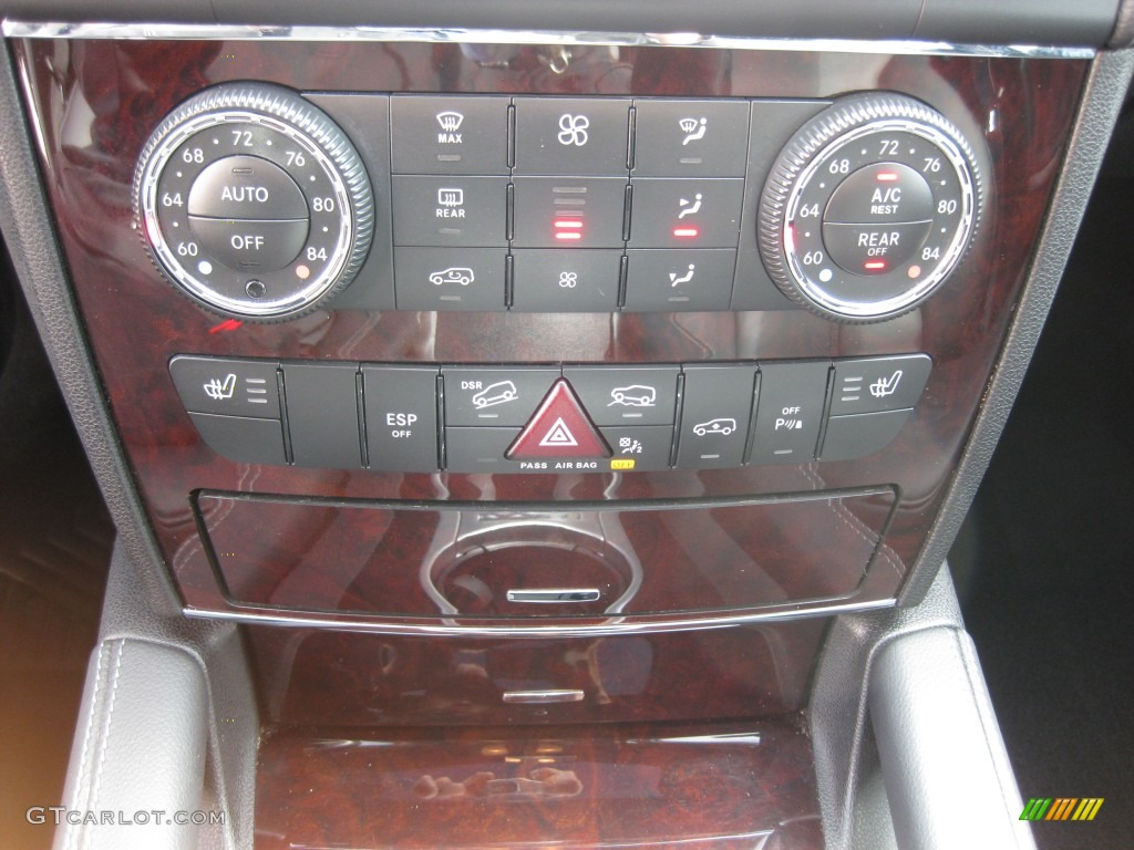 2010 GL 350 BlueTEC 4Matic - Black / Black photo #12