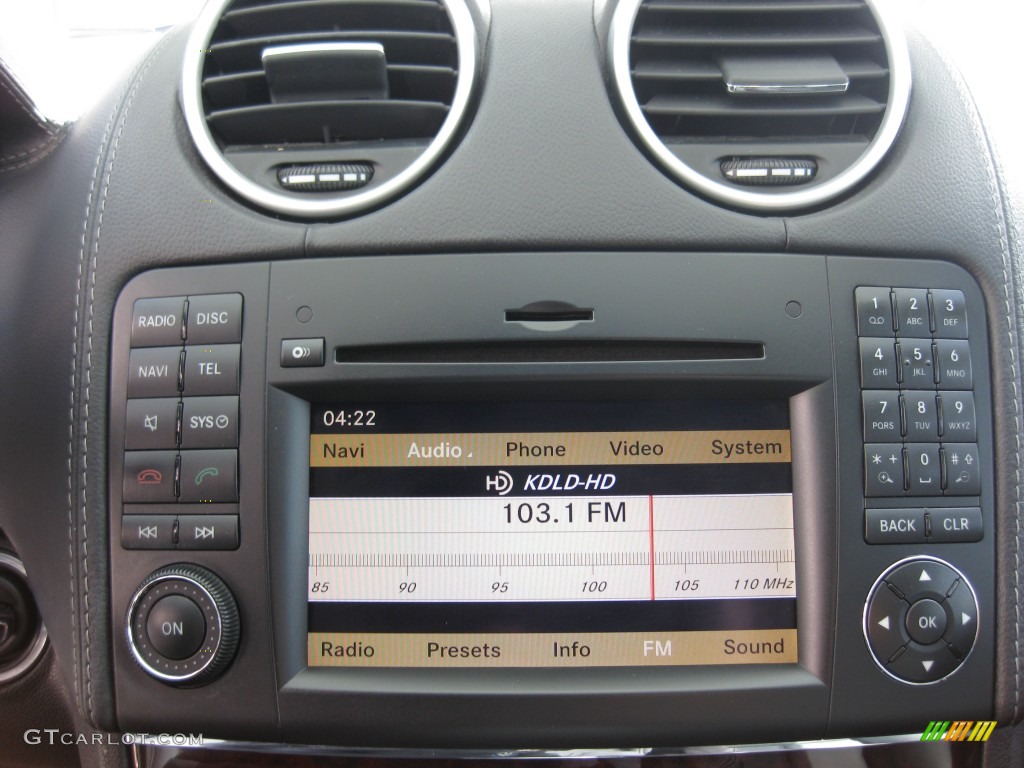 2010 GL 350 BlueTEC 4Matic - Black / Black photo #14
